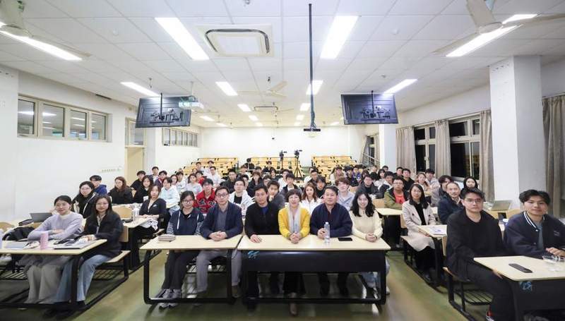  技术演进与战略机遇：解码中国电子信息产业的创新图谱 IT技术