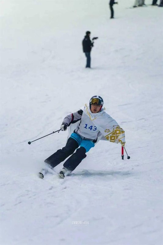  室内雪场运营方法论：哈尔滨热雪奇迹的春日用户留存技术解析 体育新闻