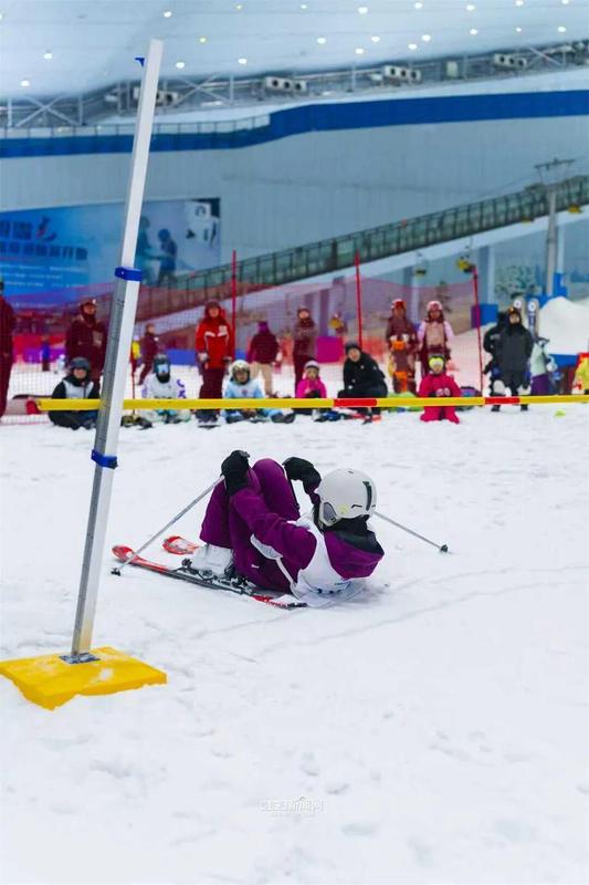  室内雪场运营方法论：哈尔滨热雪奇迹的春日用户留存技术解析 体育新闻