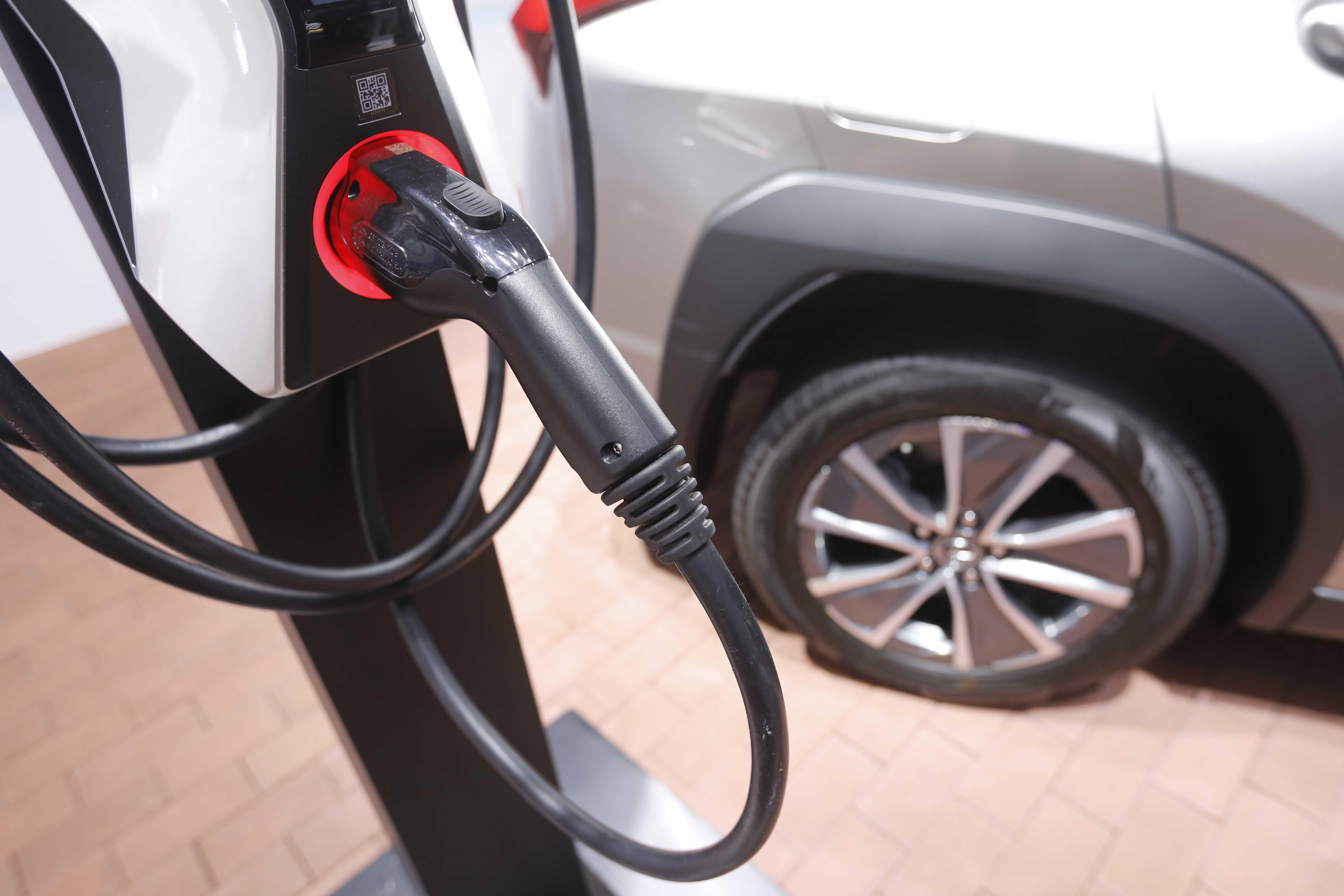  从“迪链”到电汇：汽车供应链金融的账期革命 汽车科技